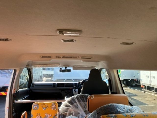 TOYOTA HIACE WAGON 4WD 2020 Image 31