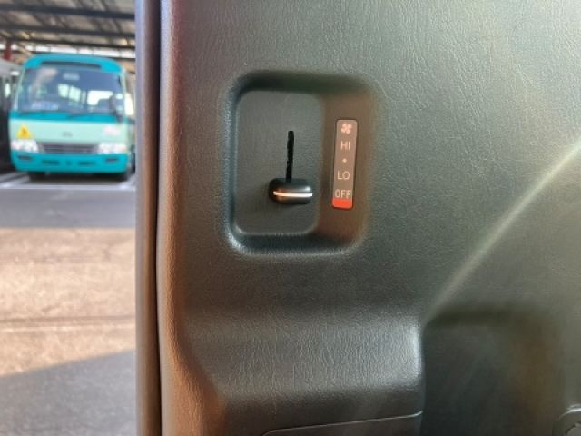 TOYOTA HIACE WAGON 4WD 2020 Image 31