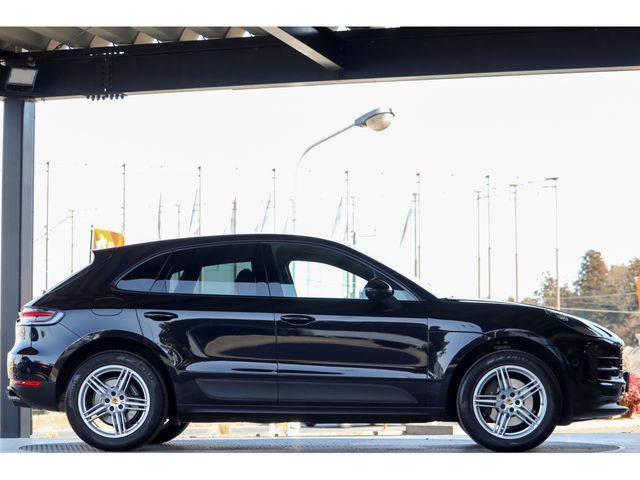 PORSCHE MACAN 2021 Image 31