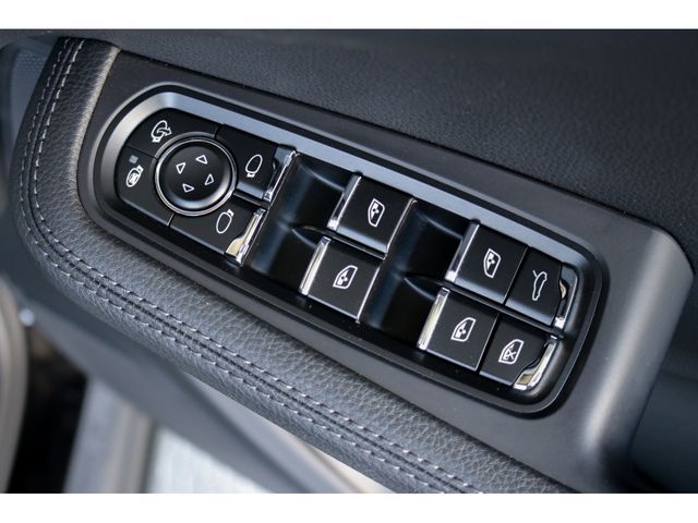 PORSCHE MACAN 2021 Image 31