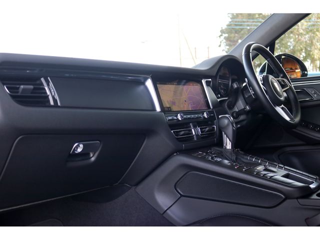 PORSCHE MACAN 2021 Image 31