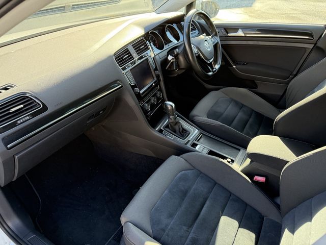 VOLKSWAGEN GOLF VARI 2015 Image 31