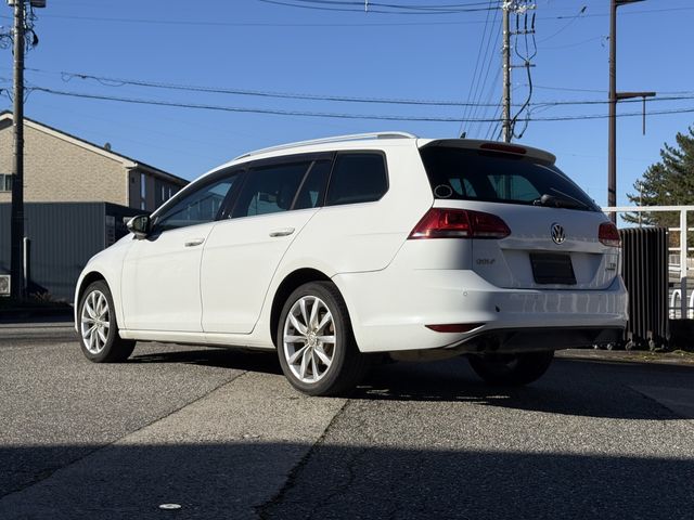 VOLKSWAGEN GOLF VARI 2015 Image 31