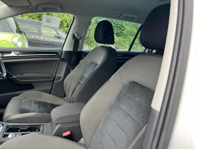 VOLKSWAGEN GOLF VARI 2015 Image 31