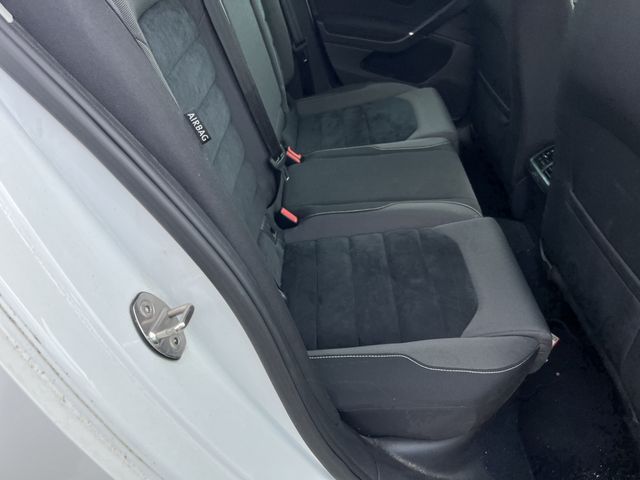 VOLKSWAGEN GOLF VARI 2015 Image 31