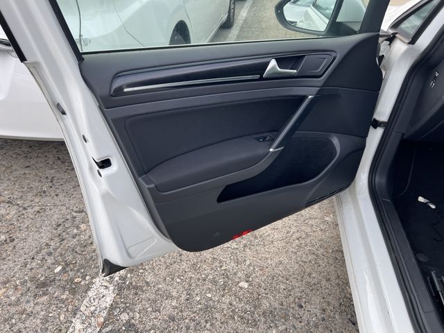 VOLKSWAGEN GOLF VARI 2015 Image 31