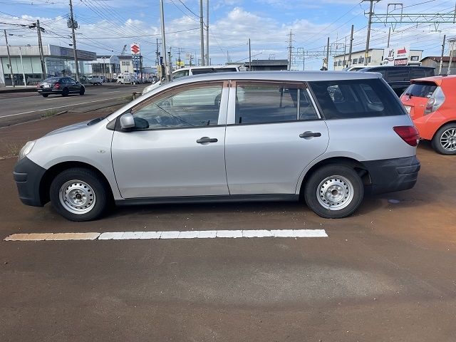 NISSAN AD 2011 Image 31