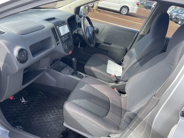 NISSAN AD 2011 Image 31