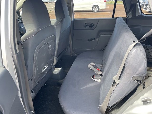 NISSAN AD 2011 Image 31