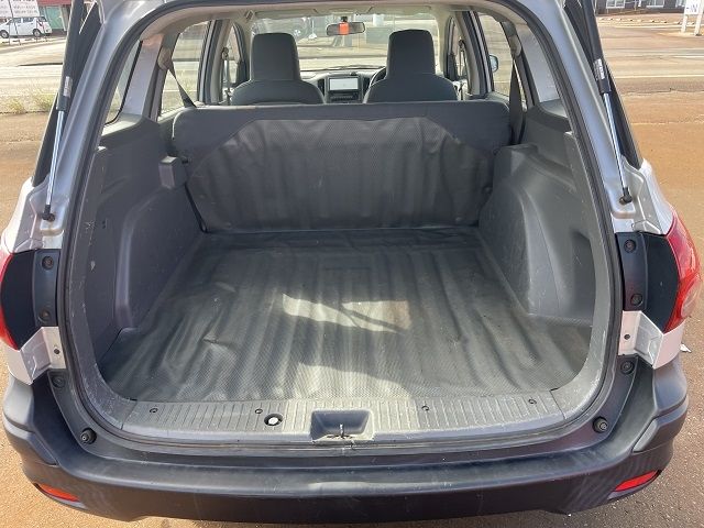 NISSAN AD 2011 Image 31