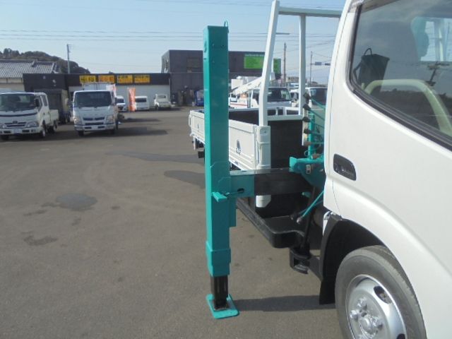 HINO DUTRO 2005 Image 31