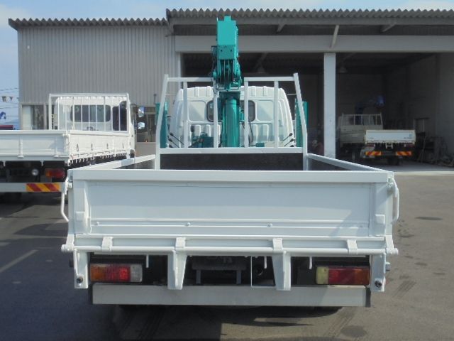 HINO DUTRO 2005 Image 31