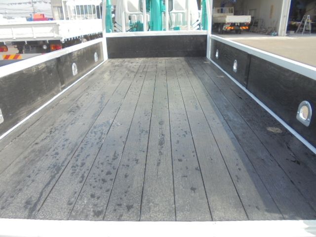 HINO DUTRO 2005 Image 31