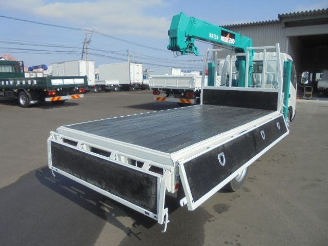 HINO DUTRO 2005 Image 31