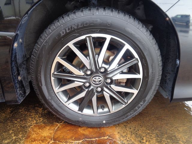 TOYOTA NOAH 2015 Image 31