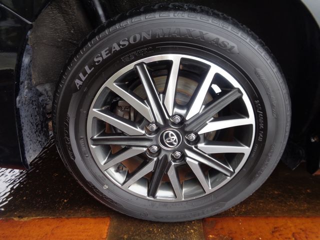 TOYOTA NOAH 2015 Image 31