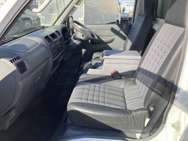 MAZDA BONGO TRUCK 1.15T 2W 2018 Image 31