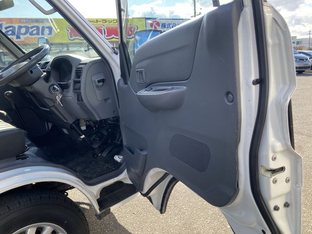 MAZDA BONGO TRUCK 1.15T 2W 2018 Image 31