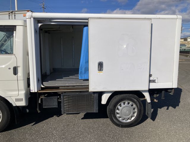 MAZDA BONGO TRUCK 1.15T 2W 2018 Image 31