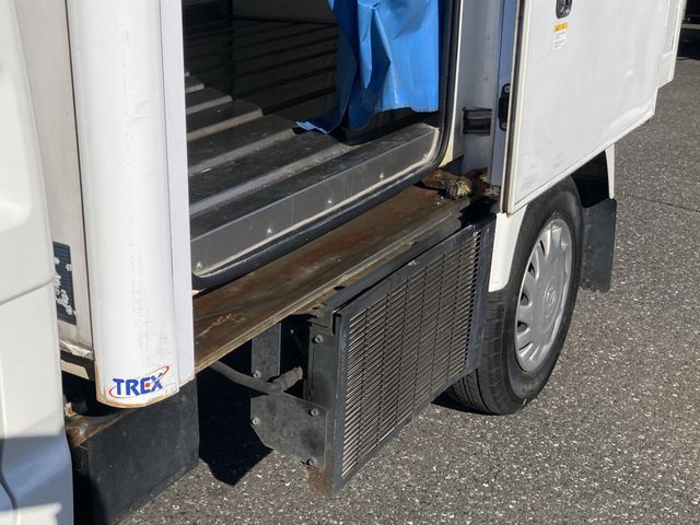 MAZDA BONGO TRUCK 1.15T 2W 2018 Image 31