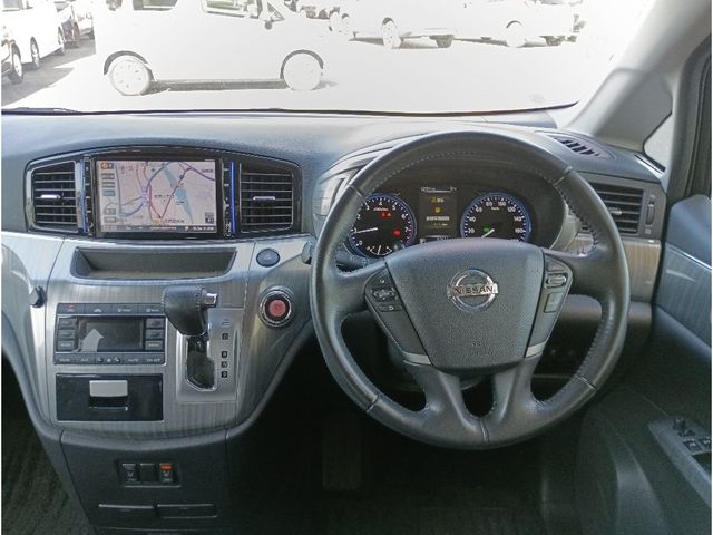 NISSAN ELGRAND 2014 Image 31