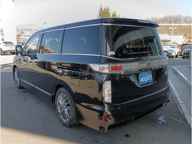 NISSAN ELGRAND 2014 Image 31