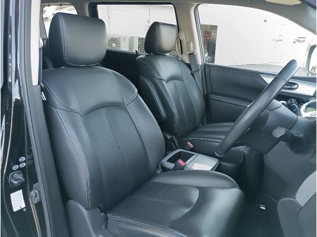 NISSAN ELGRAND 2014 Image 31