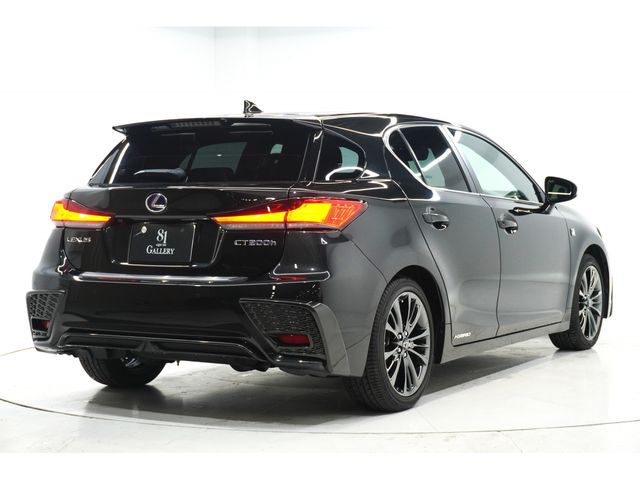 TOYOTA LEXUS CT200H 2018 Image 31