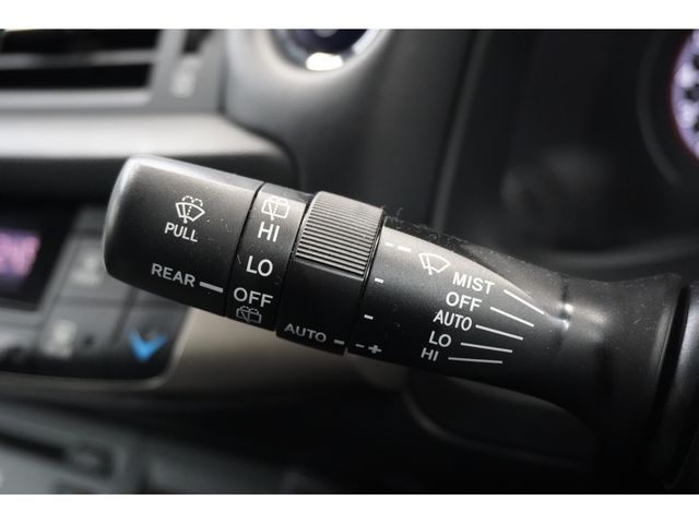 TOYOTA LEXUS CT200H 2018 Image 31