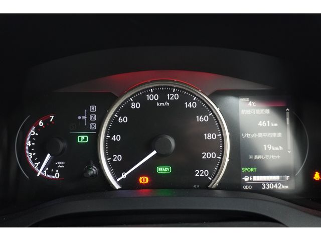 TOYOTA LEXUS CT200H 2018 Image 31