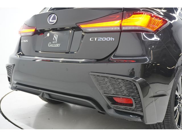 TOYOTA LEXUS CT200H 2018 Image 31