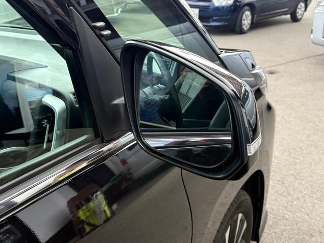 TOYOTA NOAH 2023 Image 31