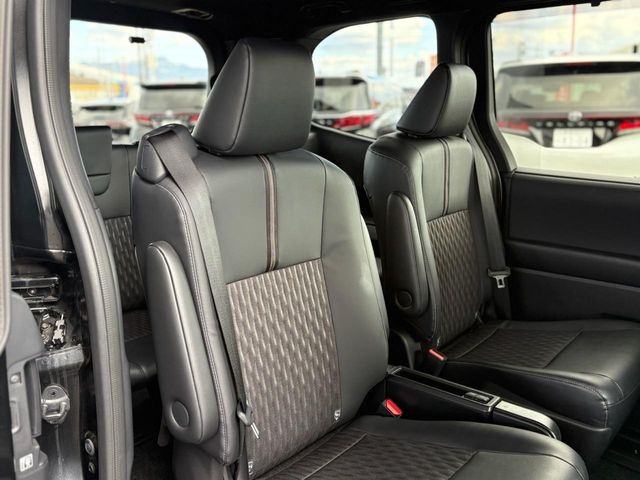 TOYOTA NOAH 2023 Image 31