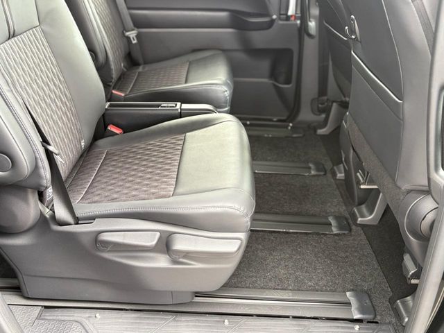 TOYOTA NOAH 2023 Image 31