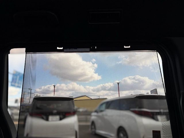 TOYOTA NOAH 2023 Image 31