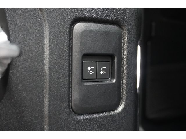 ROVER DEFENDER 2023 Image 31