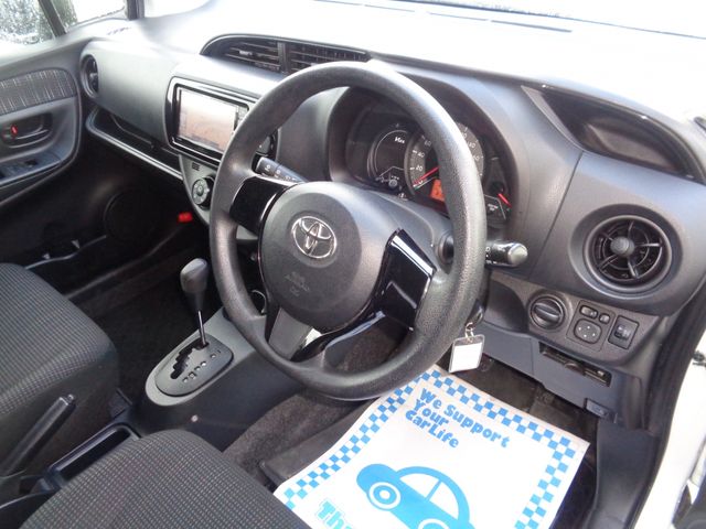 TOYOTA VITZ  4WD 2018 Image 31