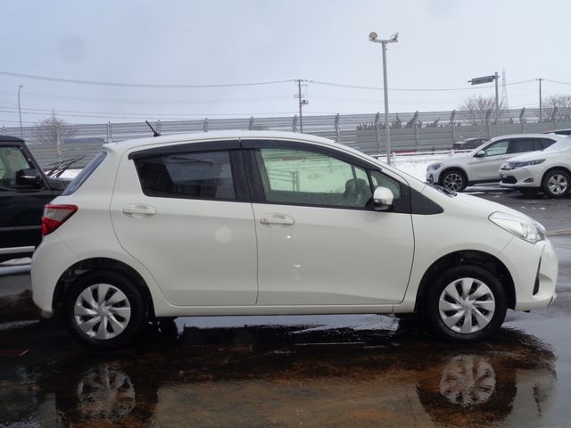 TOYOTA VITZ  4WD 2018 Image 31
