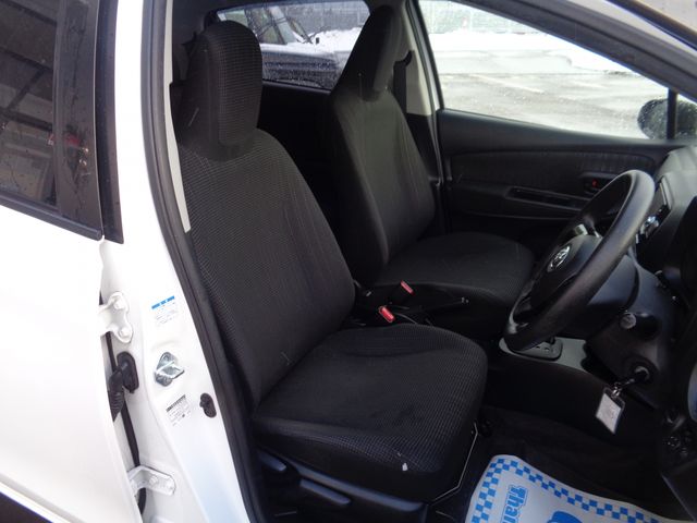 TOYOTA VITZ  4WD 2018 Image 31