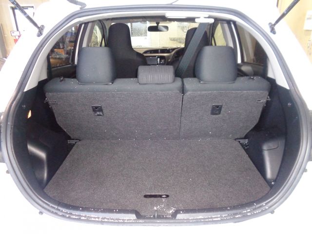 TOYOTA VITZ  4WD 2018 Image 31