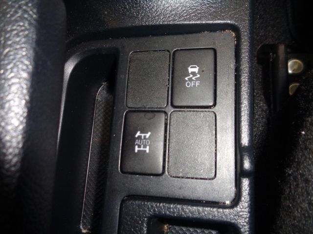 TOYOTA VITZ  4WD 2018 Image 31