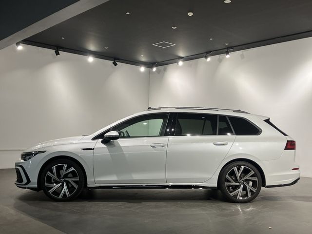 VOLKSWAGEN GOLF VARI 2023 Image 31