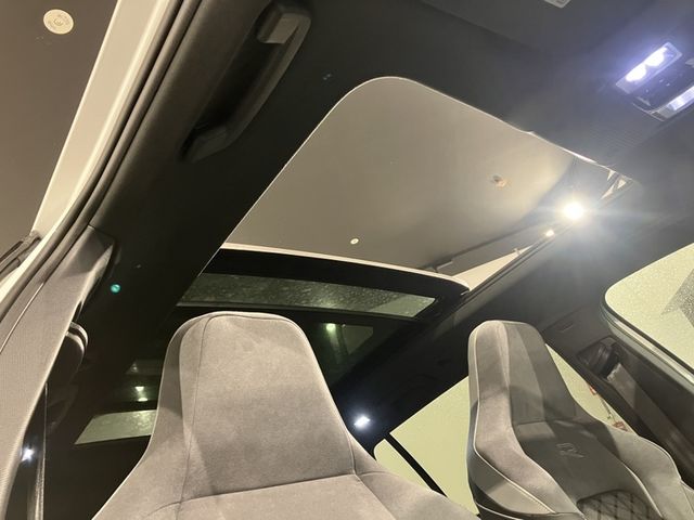 VOLKSWAGEN GOLF VARI 2023 Image 31