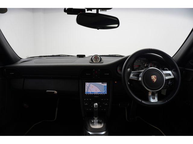 PORSCHE 911 2012 Image 31