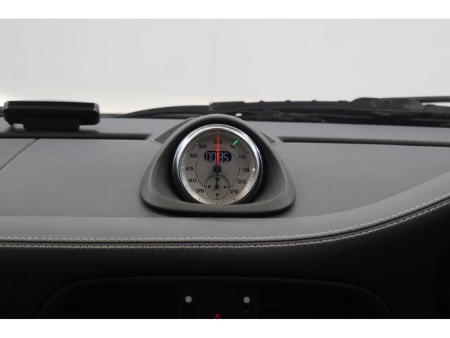 PORSCHE 911 2012 Image 31