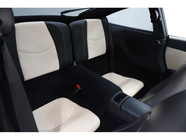 PORSCHE 911 2012 Image 31