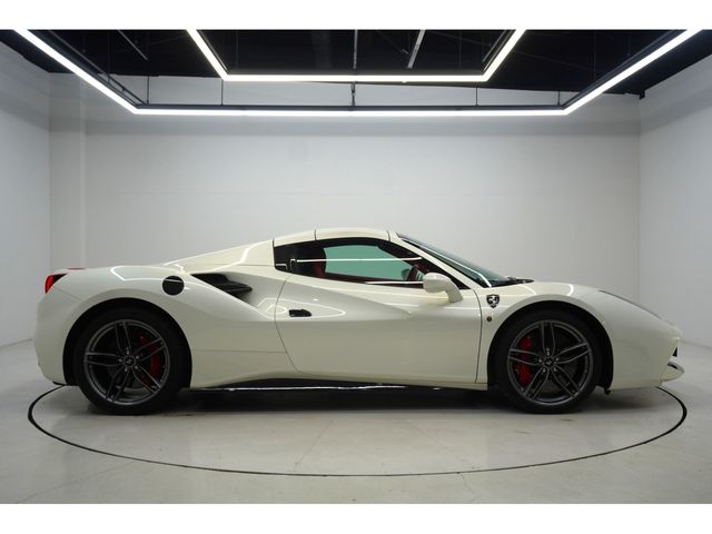 FERRARI 488SPIDER 2016 Image 31