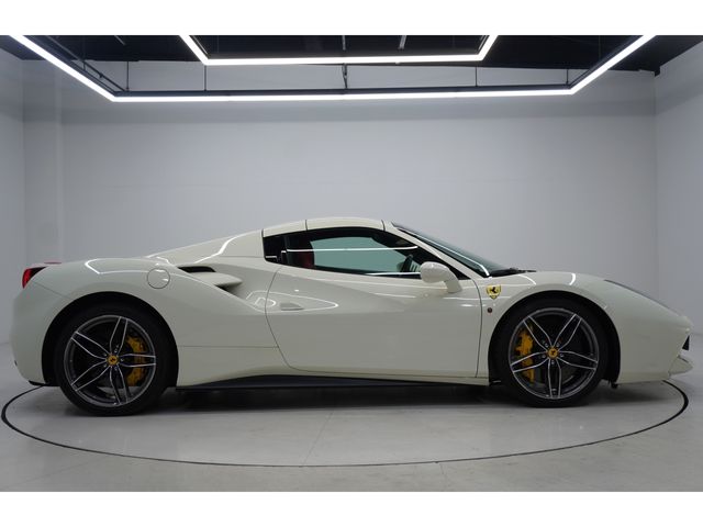 FERRARI 488SPIDER 2018 Image 31