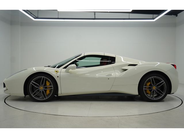 FERRARI 488SPIDER 2018 Image 31