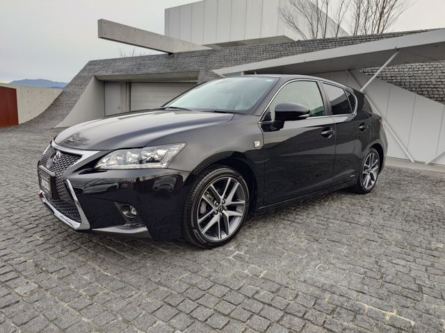 TOYOTA LEXUS CT200H 2016 Image 31